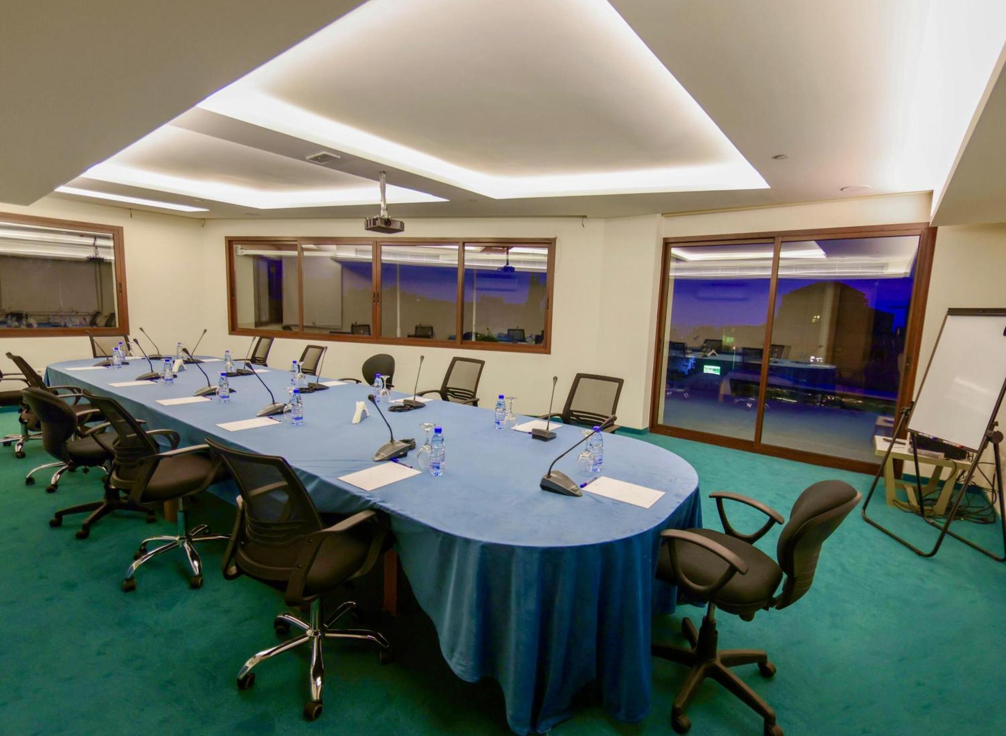 Majestic Byblos Grand Hotel מראה חיצוני תמונה